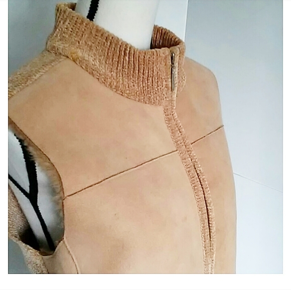 🌹 LISA INTERNATIONAL | Tan Vest - Picture 5 of 8